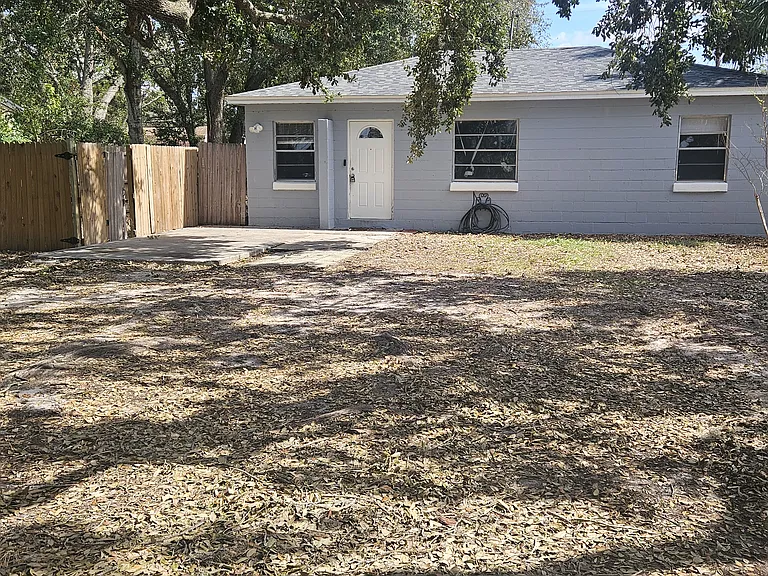 4320 S West Shore Blvd — Photo 1