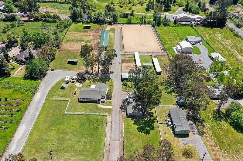 12132 Blake Rd photo 1