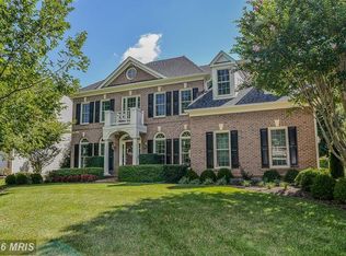 7374 Hunters Oak Ct, Springfield, VA 22150