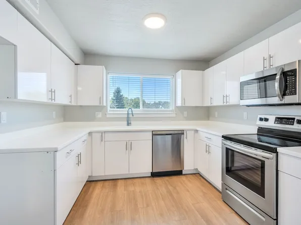572 S 100 W Unit 210, Springville, UT 84663