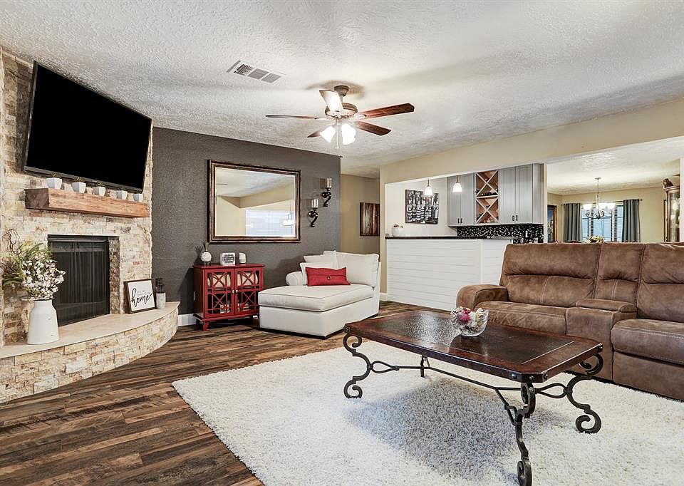 1st image of 2308 Meade Ct