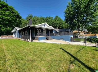 127 Grove St, Sioux City, IA 51103