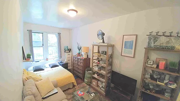 Rented by Downtown Mgt & Realty LLC | media 9