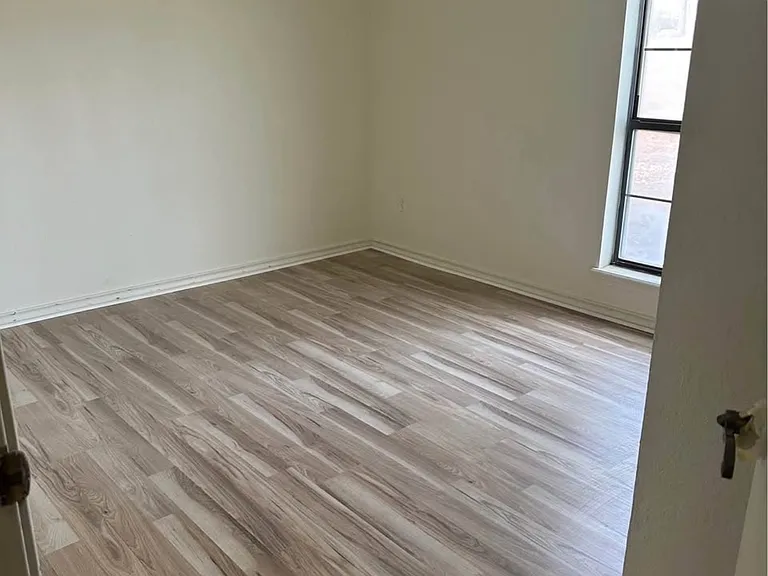 322 Myrtle Springs Rd — Photo 3