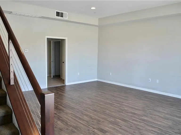 1500 W Artesia Sq #A — Photo 11