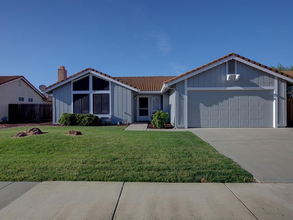 2nd image of 1341 Quail St