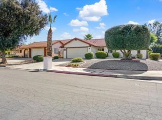 1955 Flame Tree Way, Hemet, CA 92545