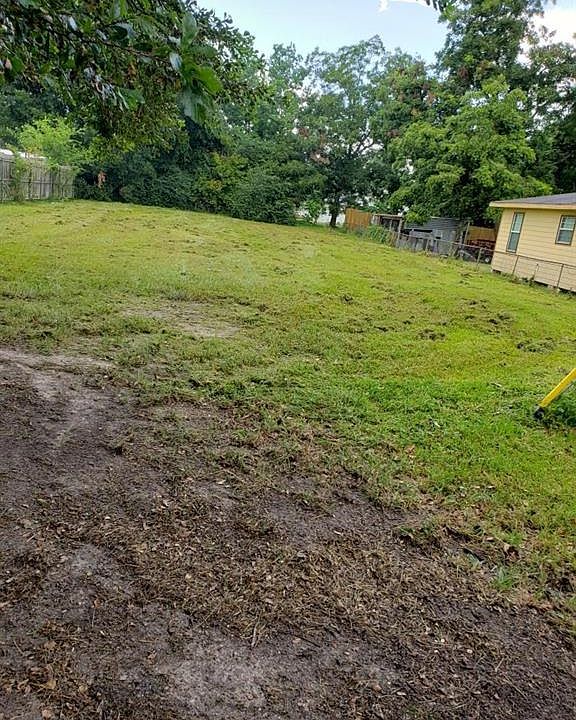 1st image of 8205 Moon Beam St
