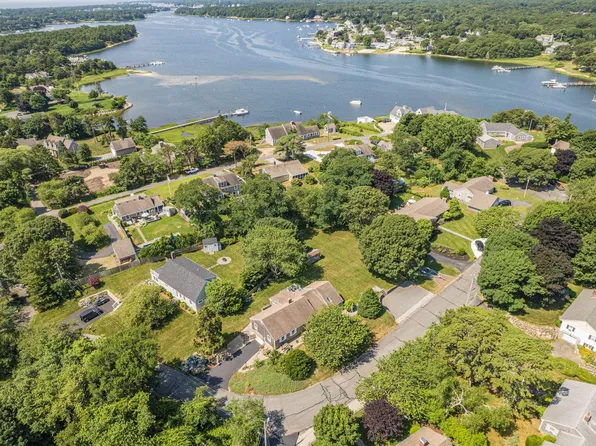 29 Bass River Lane, South Dennis, MA 02660