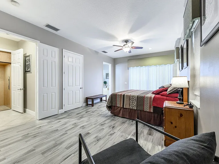10300 Tarpon Landings Ter #4 — Photo 37