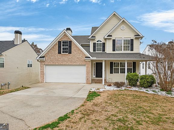 2nd image of 310 Berkley Dr