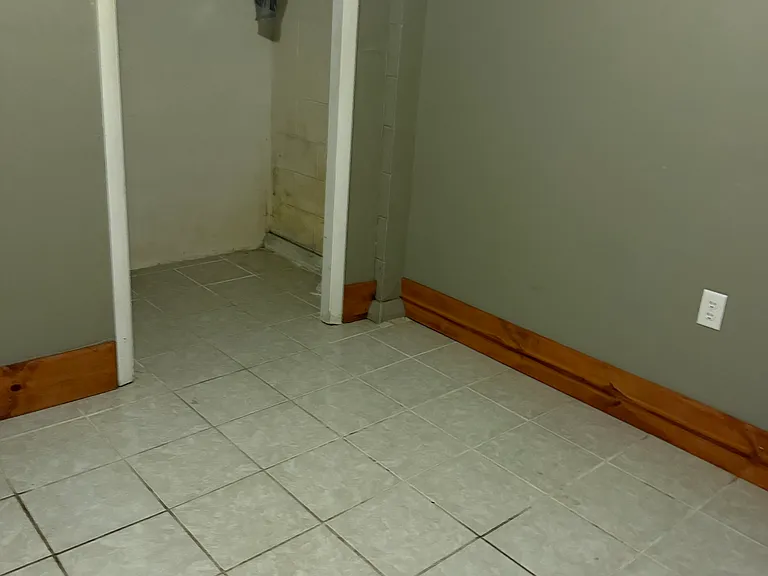 209 N Governor St #209 — Photo 8