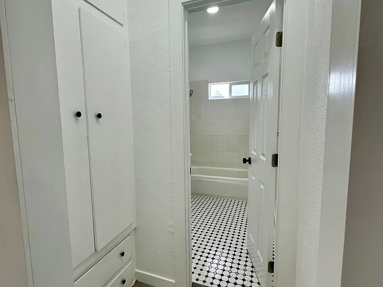 2214 S Leland St — Photo 10