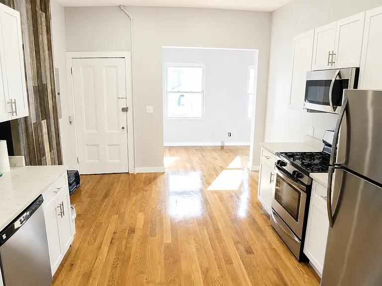 356 Somerville Ave #3 — Photo 2