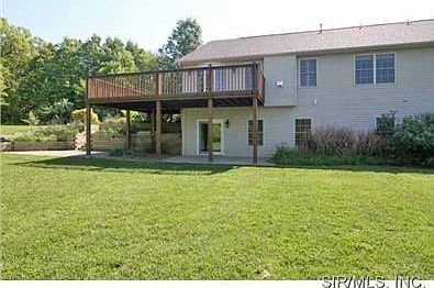 Walk out basementlarge deck