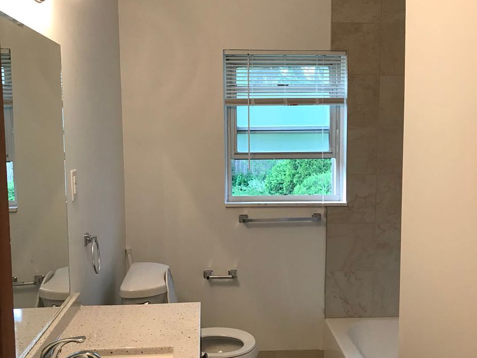 1st image of 2238 Cromie Dr