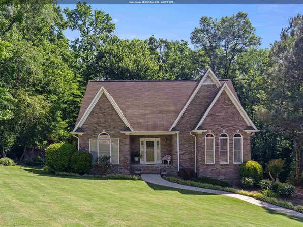 3541 Still Oaks Dr, Trussville, AL 35173