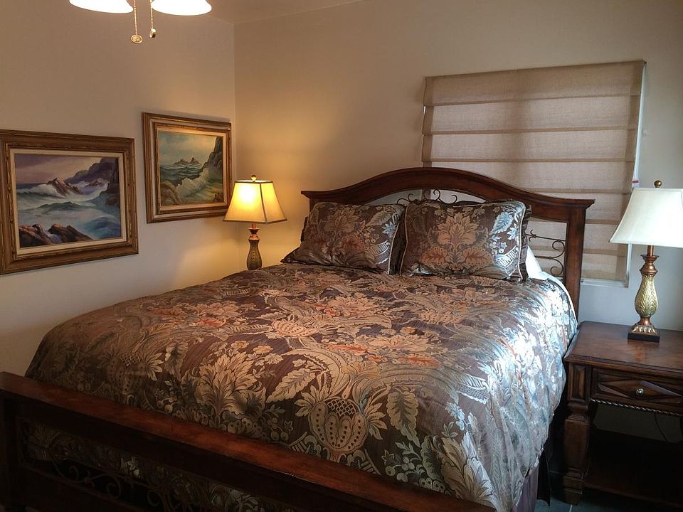 Queen pillow top bed
