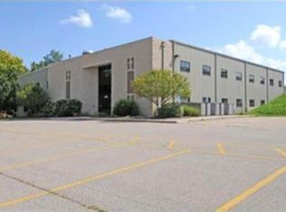 946 E Lower Springboro Rd, Springboro, OH 45066