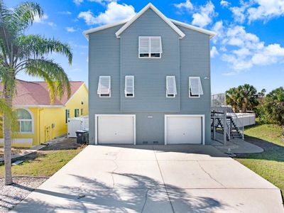 944 Apollo Beach Blvd, Apollo Beach, FL, 33572