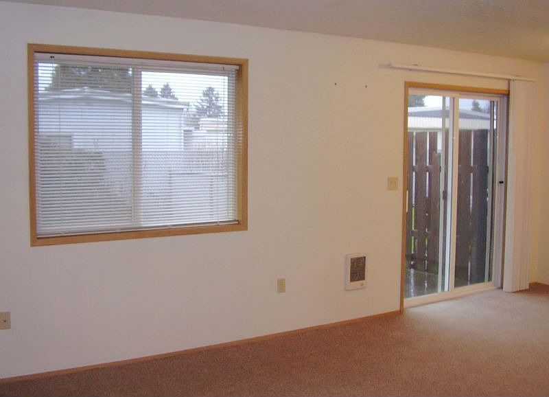 Living and Dining Area