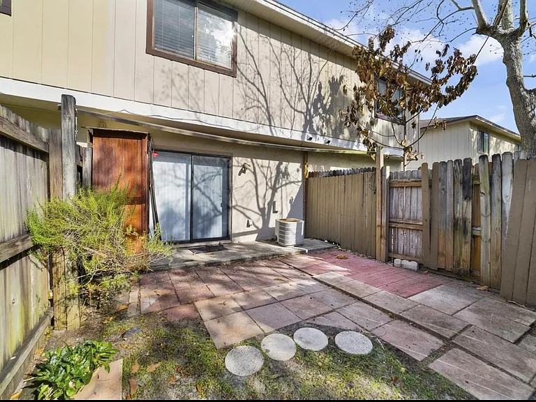 12132 Pepperdine Pl — Photo 2