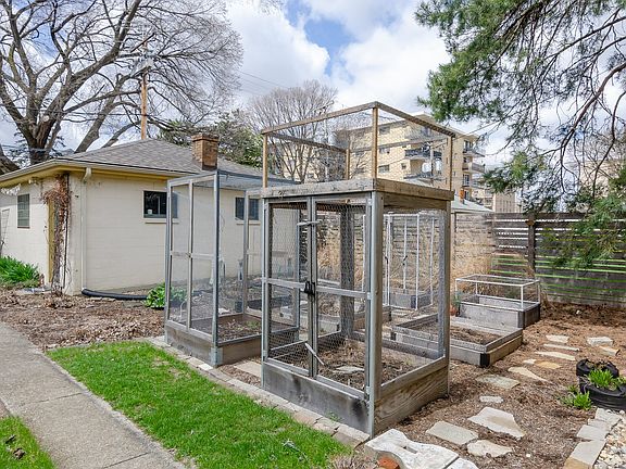 5th image of 331 Marengo Ave