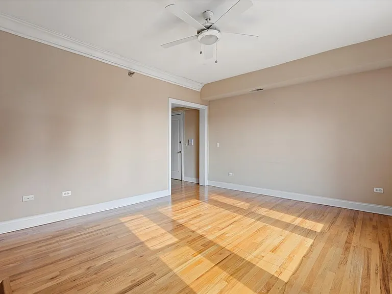 3706 N Sheffield Ave #1 — Photo 4
