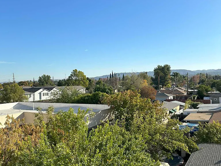19350 Sherman Way #208 — Photo 23