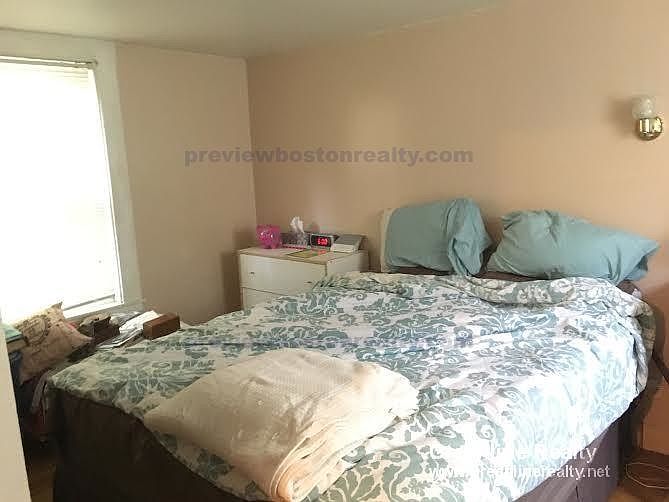 2nd image of 41 Bigelow St #Rhm2