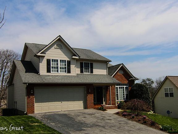 2nd image of 6122 Renoir Ln