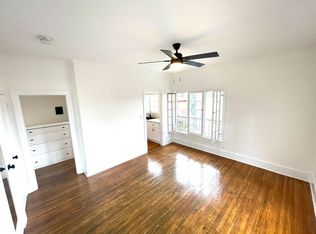 Spacious, studio located Echo Park! Move-in ready!!, Los Angeles, CA 90026