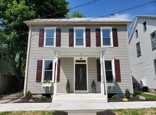31 High St, Boiling Springs, PA 17007