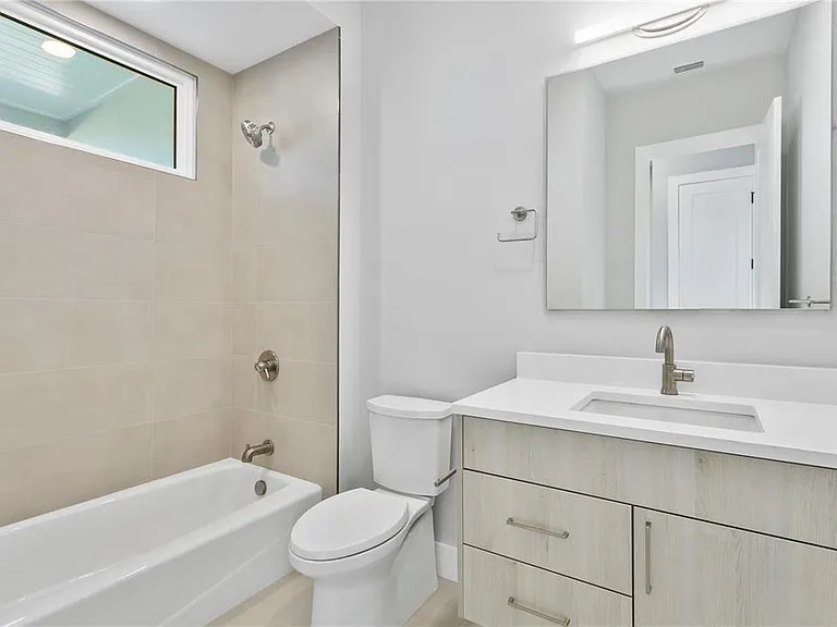368 6th St S #1 — Photo 40