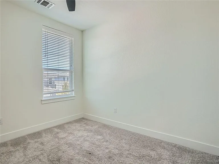 1802 Roseburg Dr — Photo 17