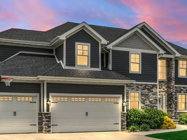 926 Sylvia Ln, Crown Point, IN 46307