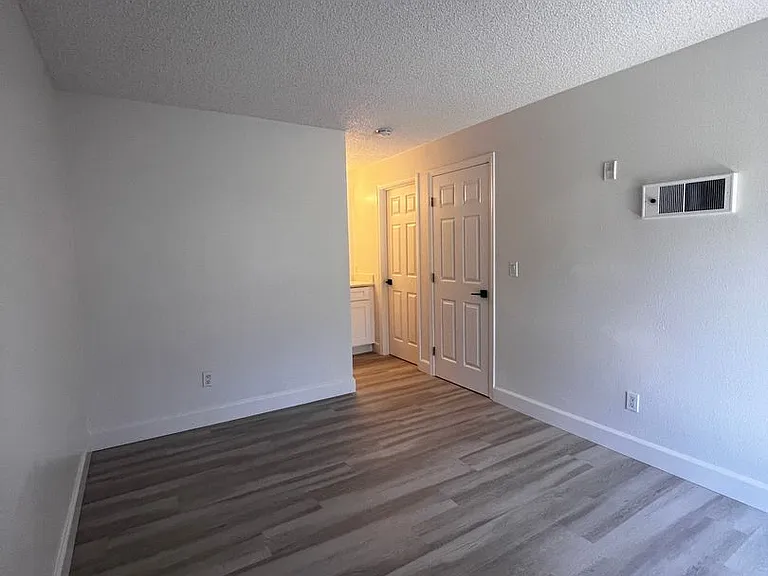 The Ridge Apartments in City Heights — Photo 63