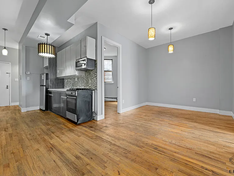 1073 Bedford Ave #3C — Photo 1