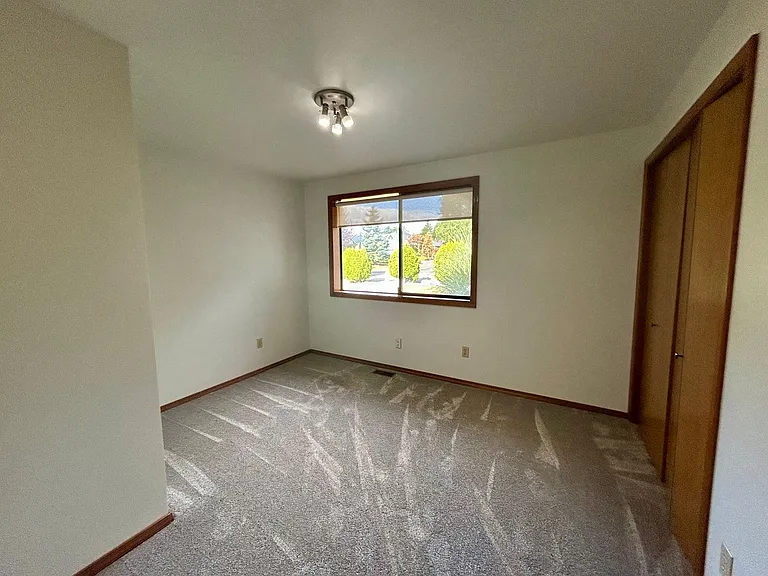 12371 Rainier Dr — Photo 14