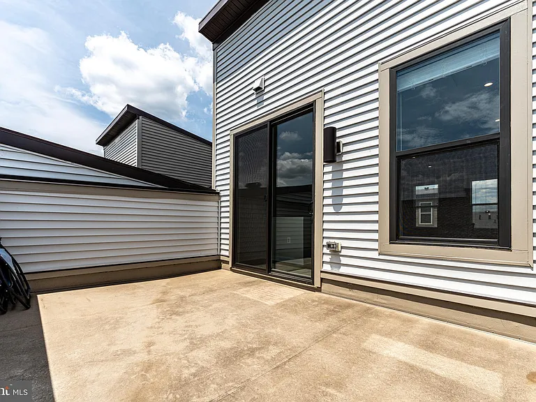 2503 Emerald Branch Dr — Photo 33