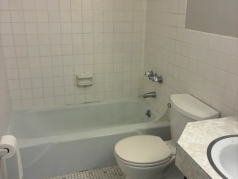 200 Polk St — Photo 9