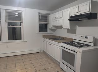 1220 State St APT 4, Bridgeport, CT 06605