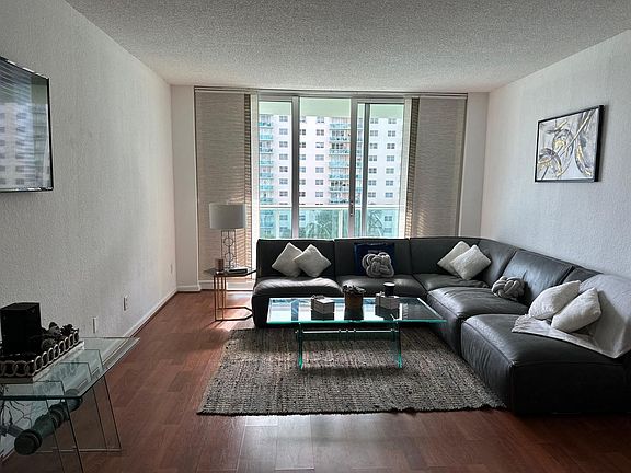 3rd image of 19380 Collins Ave APT 705