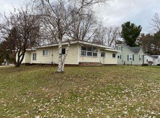 410 E Church Ave, Reed City, MI 49677