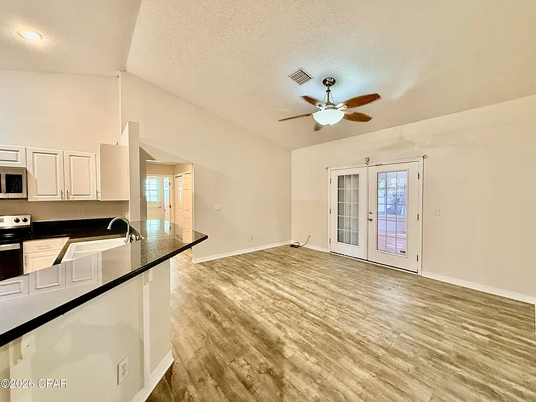 232 Summerwood Dr — Photo 7