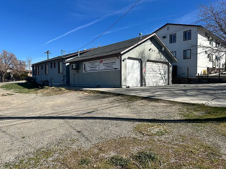 72 Burns St — Photo 3