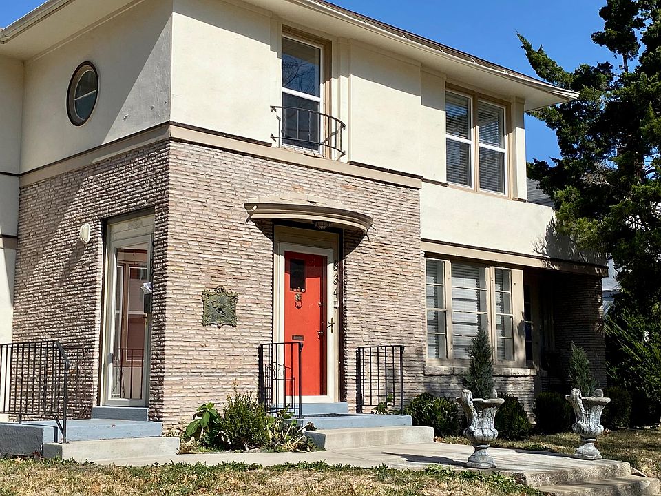 Distinctive building exterior
