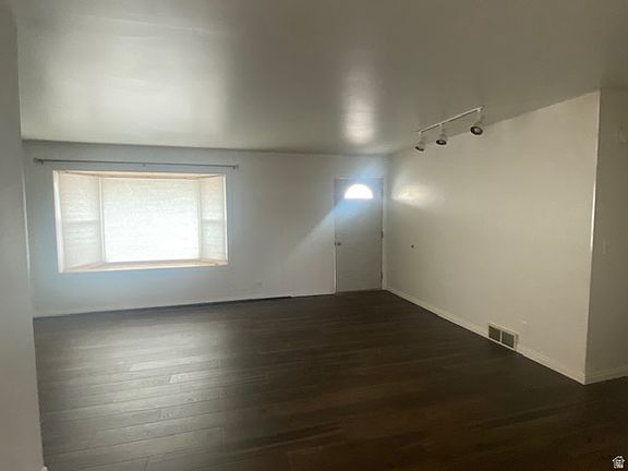 2nd image of 315 Giraud Ave