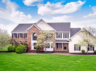 3 Delaware Rd, Whitehouse Station, NJ 08889