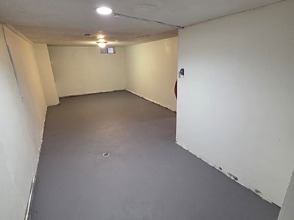 2nd image of 6409 Archdale St